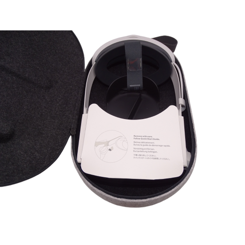 Oculus Quest 2 Elite Strap with Battery and Carrying Case - White - Refurbished Pristine