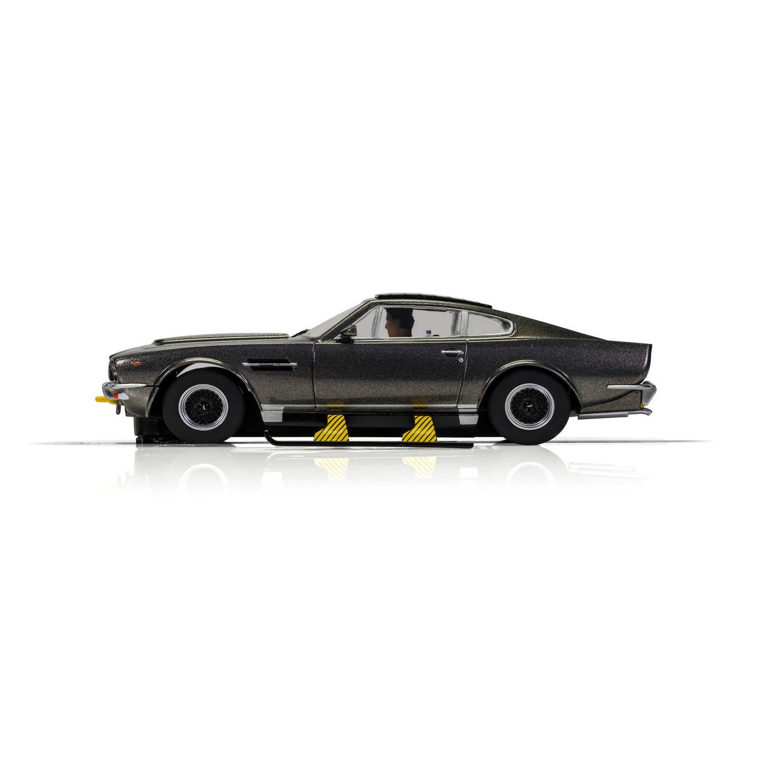 Scalextric James Bond Aston Martin - The Living Daylights - Excellent