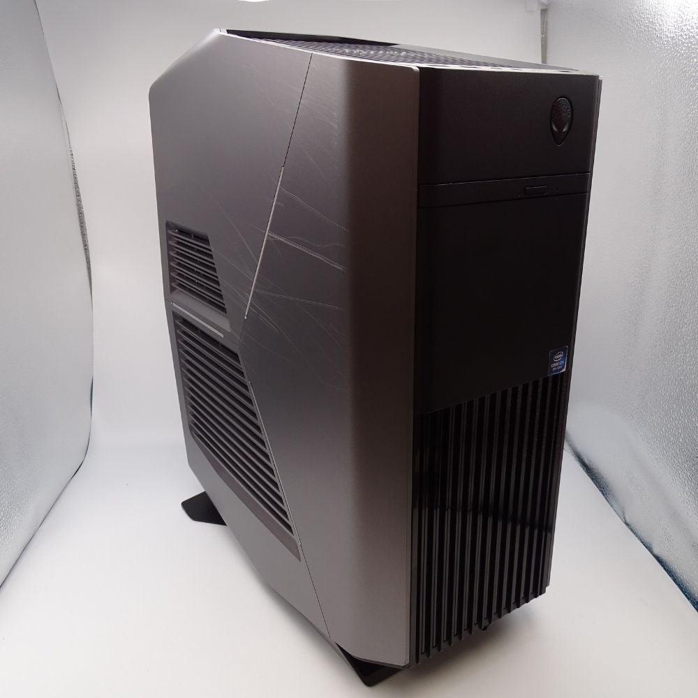 Alienware Aurora R7 Gaming Desktop PC Intel Core i7-8700, 16GB Ram, 2TB + 32GB, GTX 1080, Win 10