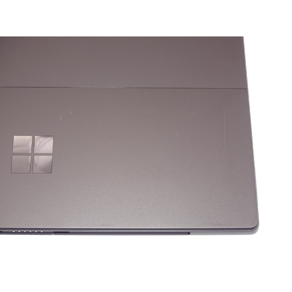 Microsoft Surface Pro 1796, Intel Core i5, 8GB RAM, 256GB SSD, 12.3", Black - Scratched Lid