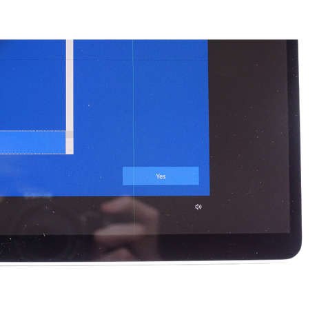 Microsoft Surface Pro 8 Intel Core i5, 8GB RAM. 128GB SSD, 13", Platinum - Line on LCD