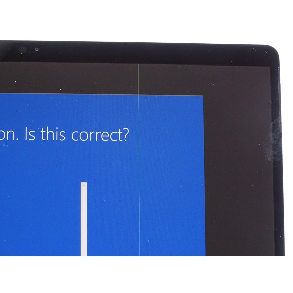 Microsoft Surface Pro 8 Intel Core i5, 8GB RAM. 128GB SSD, 13", Platinum - Line on LCD