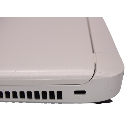 HP Pavilion 15-AB254SA Intel Core i5-6200U 8GB RAM 2TB HDD 15.6" - White