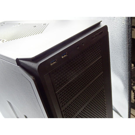 Custom Gaming PC with Corsair Case, Intel Core i7-6700K, 500GB + 256GB, 16GB RAM, Nvidia GTX 1080 - Black - Refurbished Excellent
