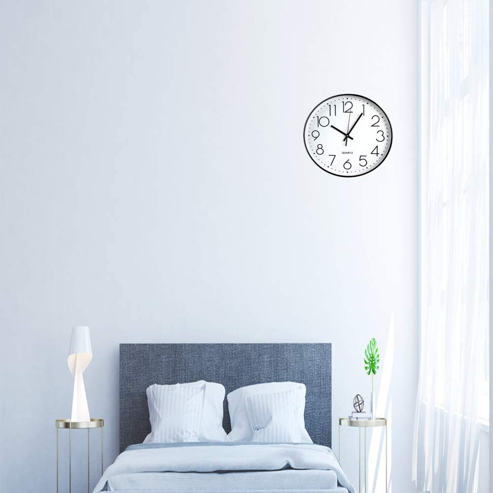 Generic Wall Clock - Black / White
