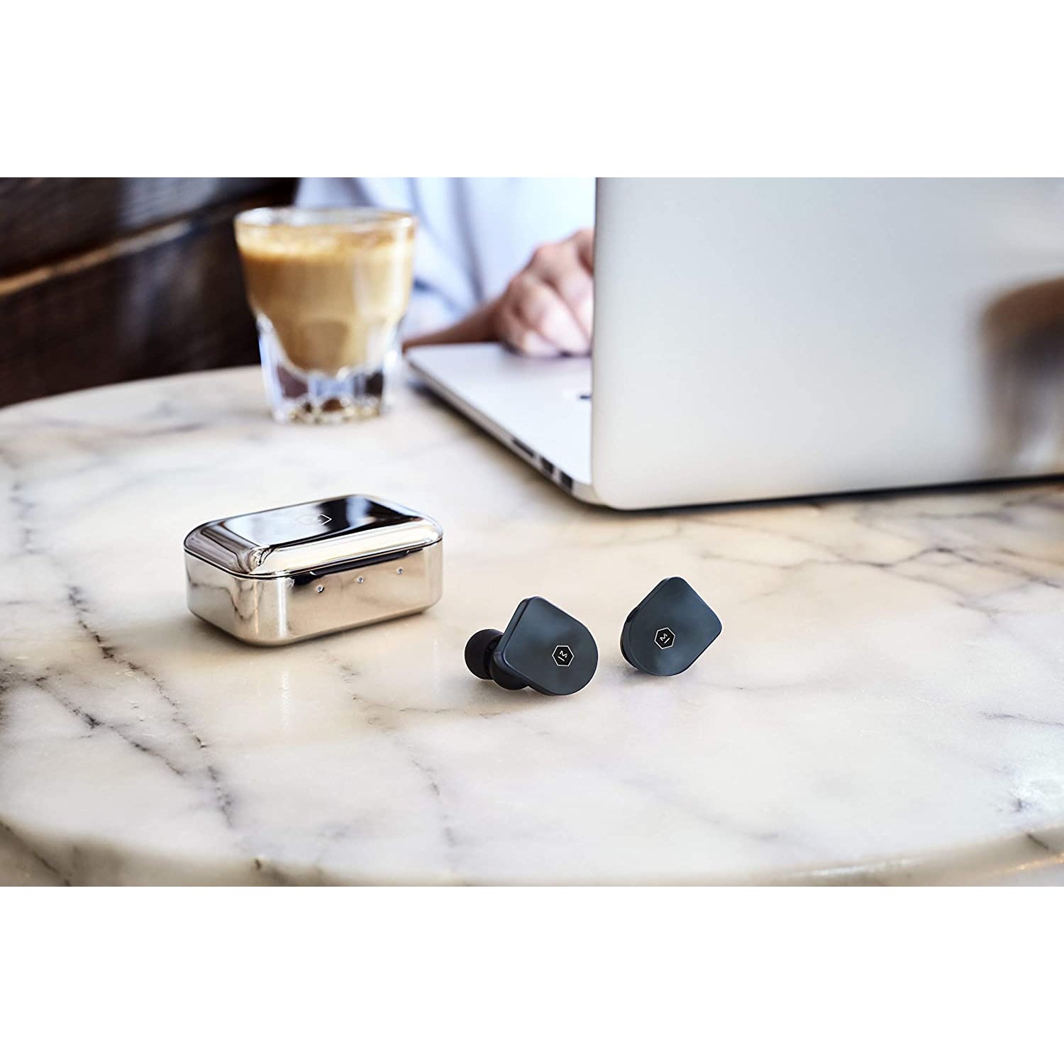 Master and Dynamic MW07 Premium True Wireless Earbuds with Charging Case