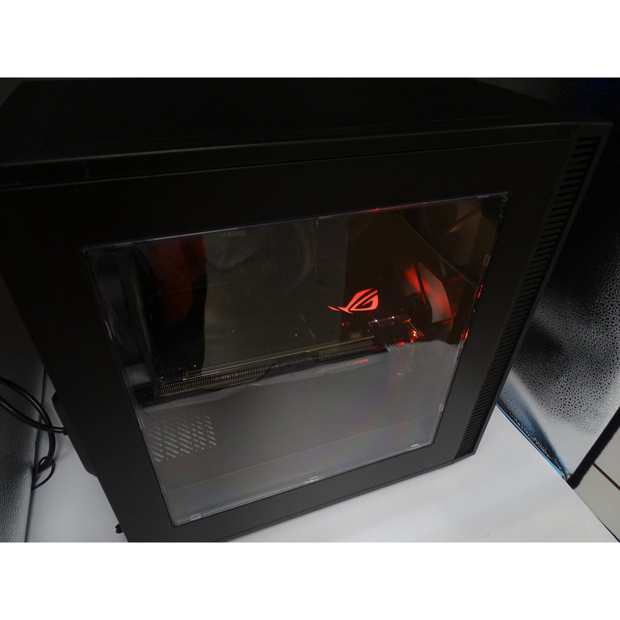Custom Gaming PC with XS Fractal Design Case, Intel Core i5-7600K, 500GB, 16GB RAM, Nvidia GTX 1080 - Black - Refurbished Good