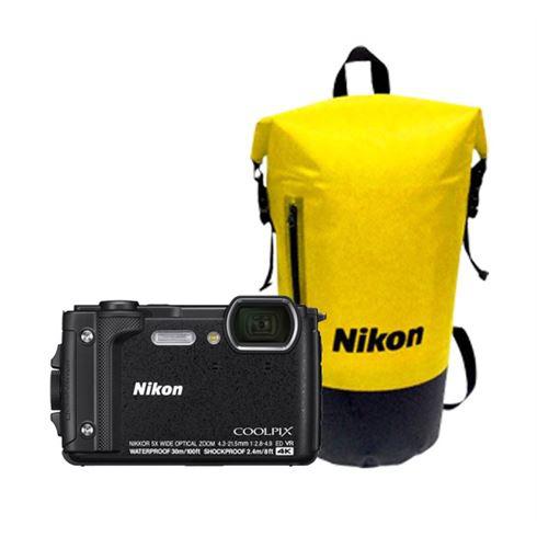 Nikon Coolpix W300 Holiday Kit