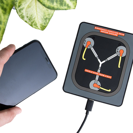 Numskull Back To The Future Charging Matz Wireless Charging Device