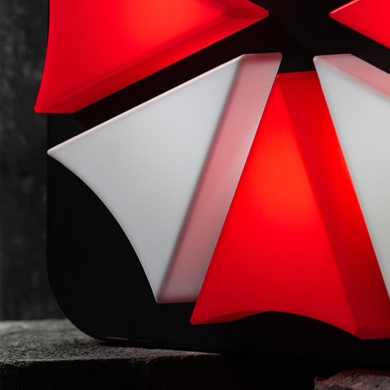 Official Resident Evil Umbrella Corporation Lamp - Excellent Condition